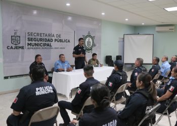 SE REÚNE CRUZ HERNÁNDEZ CON TROPA DE LA SSPM