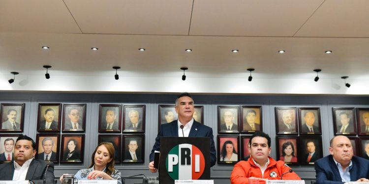 EL PRI APOYARÁ A XÓCHITL GÁLVEZ CON LO QUE SEA NECESARIO, AFIRMA ALEJANDRO MORENO