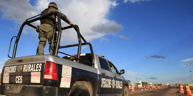 Detienen a familia en Sonora por tráfico de droga; niños llevaban heroína oculta