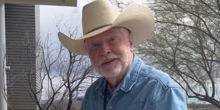 DECLARAN NULO JUICIO AL RANCHERO ACUSADO DE MATAR A UN MIGRANTE MEXICANO EN LA FRONTERA