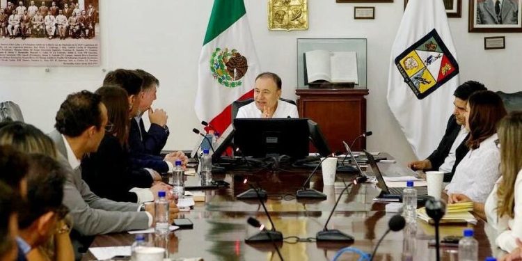 Presenta Gobierno de Sonora Proyecto de Energía Sostenible a Delegación de la Cámara de Comercio e Industria Franco-Mexicana