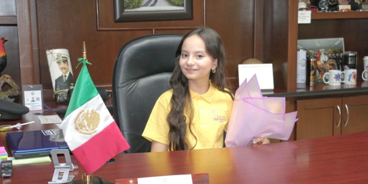 PAULA DANITZA ASUME POR UN DÍA EL CARGO DE JEFA DE LA SSPM