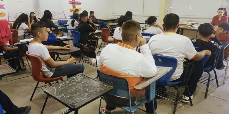 Escuelas de nivel básico reanudan clases en Sonora sin contratiempos