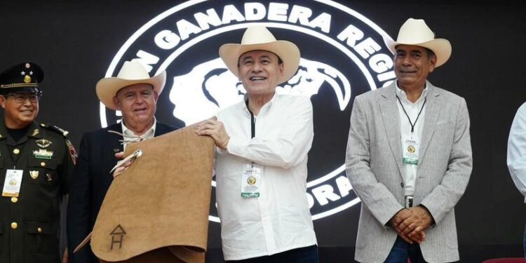 RINDE GOBIERNO MUNICIPAL DE CAJEME HOMENAJE PÓSTUMO A LUIS MIGUEL CASTRO ACOSTA