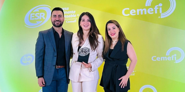 RINDE GOBIERNO MUNICIPAL DE CAJEME HOMENAJE PÓSTUMO A LUIS MIGUEL CASTRO ACOSTA