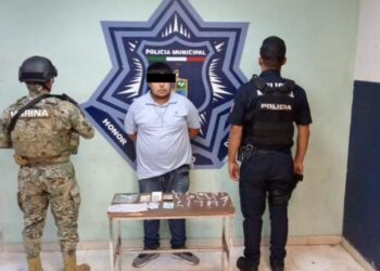 DETIENEN SSPM EN OPERATIVO NOCTURNO A HOMBRE CON CRISTAL