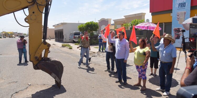 PONE EN MARCHA LAMARQUE CANO OBRAS DE PAVIMENTACIÓN EN COLONIA PRIMAVERA, VILLAS DEL REY Y ESPERANZA EJIDAL