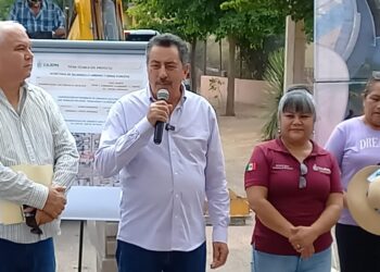 PONE EN MARCHA PRESIDENTE PAVIMENTACIÓN DE CALLE JALISCO EN NUEVA ESPERANZA