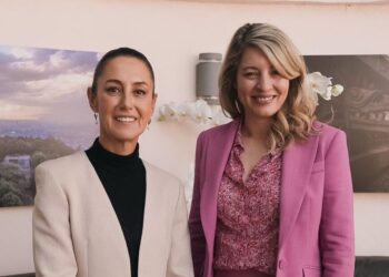 CLAUDIA SHEINBAUM SOSTIENE REUNIÓN CON LA CANCILLER DE CANADÁ MÉLANIE JOLY