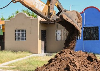 ATIENDE EL OOMAPAS DE CAJEME RED SANITARIA EN COLONIAS DEL NORESTE DE LA CIUDAD