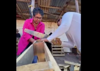 INSTITUTO CAJEMENSE DE LA MUJER, IMPARTE TALLER DE CARPINTERIA