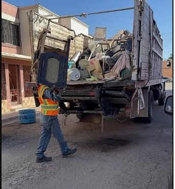 AVISAN DE DESCACHARRE EN COL. INFONAVIT YUCUJIMARI