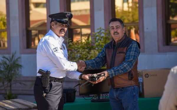 EL PRESIDENTE JAVIER LAMARQUE ENTREGA PATRULLAS Y EQUIPO A SEGURIDAD PÚBLICA