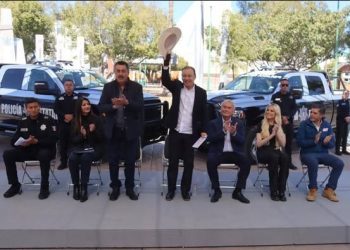 ENTREGAN PATRULLAS Y NUEVO EQUIPO A POLICIA ESTATAL Y MUNICIPAL