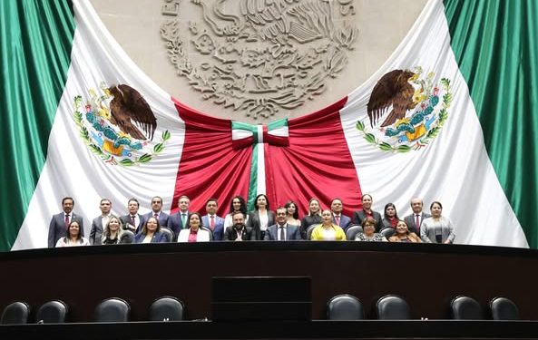 PRESIDENTE OMAR DEL VALLE PARTICIPA EN ENCUENTRO DE CONGRESOS DE MÉXICO