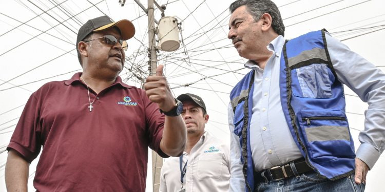 SUPERVISA JAVIER LAMARQUE DISTINTAS OBRAS DE REHABILITACIÓN HIDROSANITARIA