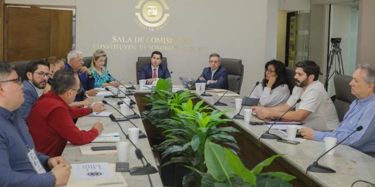 CONGRESO DE SONORA, SOSTIENE REUNION CON CIUDADANOS