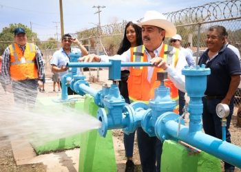 REHABILITA Y PONE EN MARCHA PRESIDENTE JAVIER LAMARQUE POZO DEL EJIDO YUCURIBAMPO