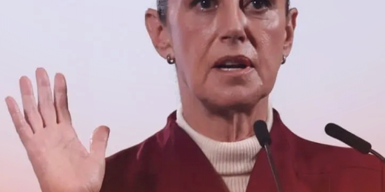 Sheinbaum descarta reembolsos por impuesto a remesas; plantea nuevo plan ante paquete fiscal de Trump