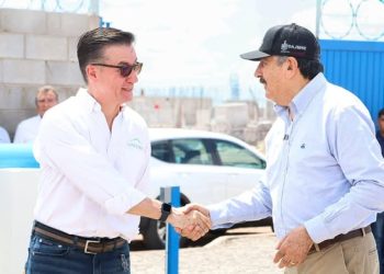 PRESIDENTE LAMARQUE SUPERVISA POZO EN MISION DEL PRADO