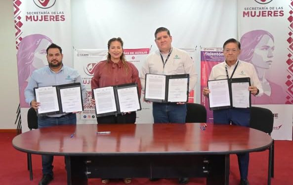 FIRMAN CONVENIO DE COLABORACIÓN SECRETARÍA DE LA MUJER DE CAJEME Y OOMAPASC