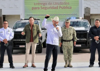 México traslada a 37 líderes criminales a EU por representar “una amenaza real para la seguridad”