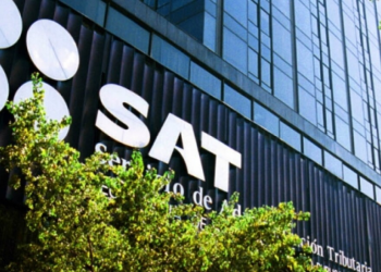 Condicionar facturas a Constancia Fiscal puede costar hasta 122 mil pesos