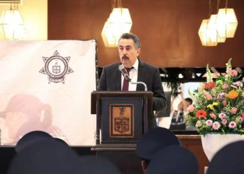 ALCALDE LAMARQUE ENTREGA RECONOCIMIENTOS A POLICIAS EN SU DÍA