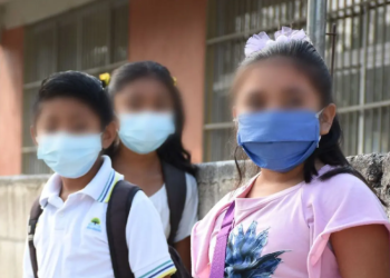 BUSCAN DESALOJAR A BILLIE EILISH EN LOS ÁNGELES