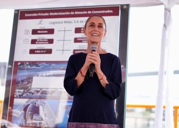 CARÍN LEÓN GANA GRAMMY 2026