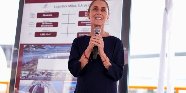 CARÍN LEÓN GANA GRAMMY 2026