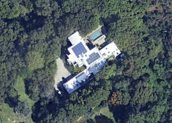 BUSCAN DESALOJAR A BILLIE EILISH EN LOS ÁNGELES