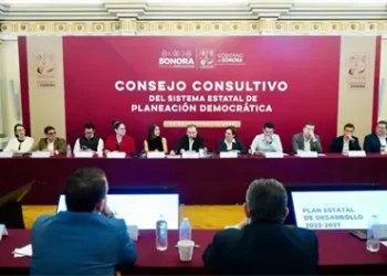 IMPACTANTE HALLAZGO EN OHIO: TRABAJADOR ENCUENTRA A PRESUNTO LADRÓN ESCONDIDO ENTRE LA BASURA