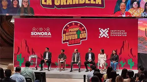 Alfonso Durazo encabeza entrega del Premio Estatal de la Juventud 2025 en Sonora