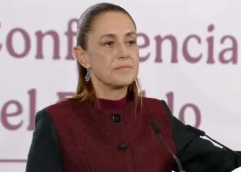 Sheinbaum impulsa reforma para topar pensiones millonarias