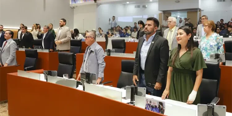 CONGRESO DE SONORA APRUEBA REFORMA PARA FRENAR “PENSIONES DORADAS”