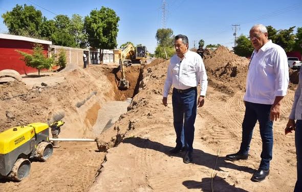 PRESIDENTE LAMARQUE SUPERVISA AVANCES DE OBRAS EN COL. LIBERTAD