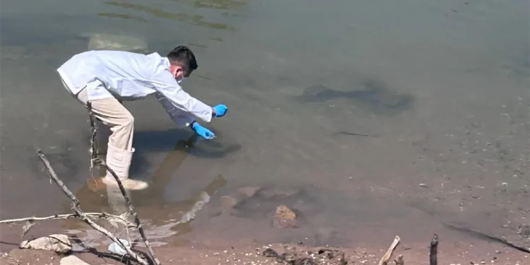 RESTRINGEN SUMINISTRO DE AGUA POR PRESENCIA DE QUÍMICOS EN CANAL ALTO DE CAJEME