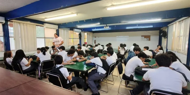 Camiones de Cajeme encienden aire acondicionado para enfrentar el calor