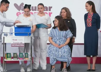 DURAZO IMPULSA TRANSPORTE Y VACUNACIÓN EN CAJEME