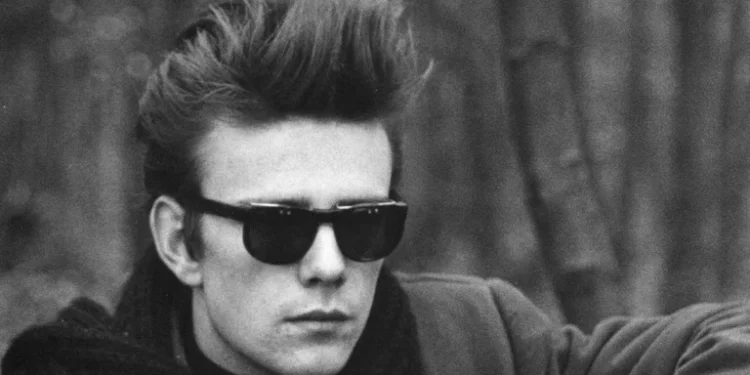 HISTORIA DE LA MUSICA: Cautivó a Lennon, impuso el look y el nombre a The Beatles, pero dejó todo por amor.