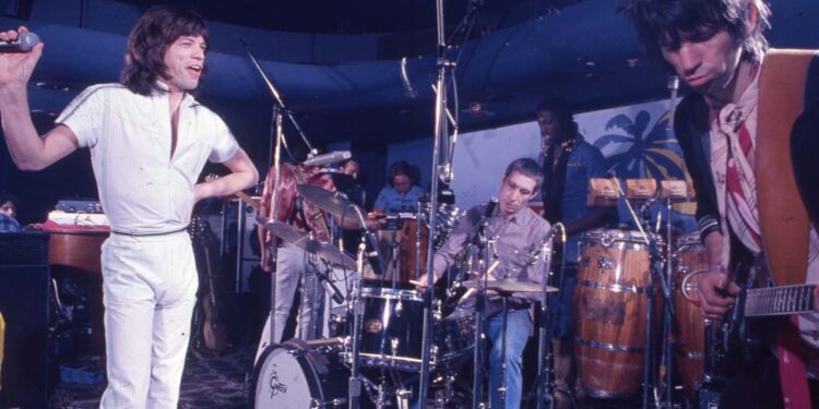 The Rolling Stones comparte parte de sus shows en 1977 como ‘The Cockroaches’