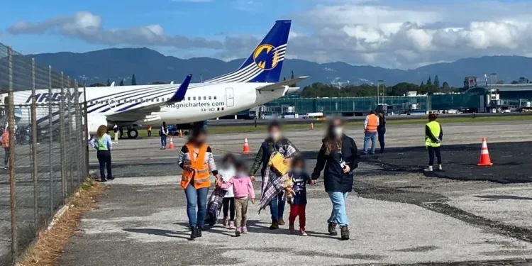 Estados Unidos y México han deportado a casi 57 mil guatemaltecos en 2022