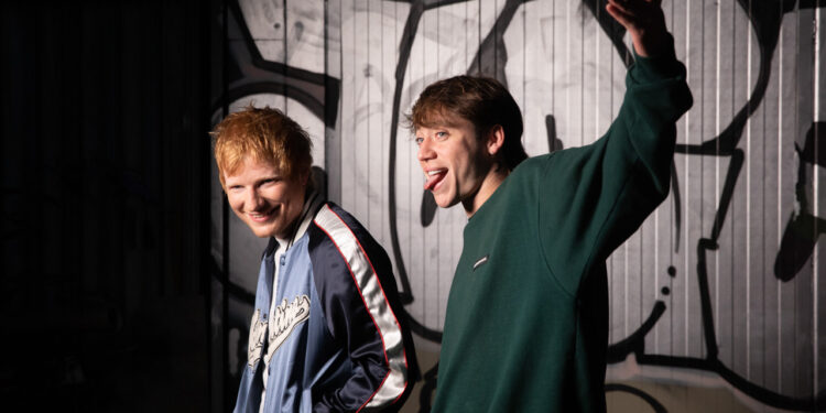 Paulo Londra y Ed Sheeran refuerzan su vínculo musical con «Noche de novela»