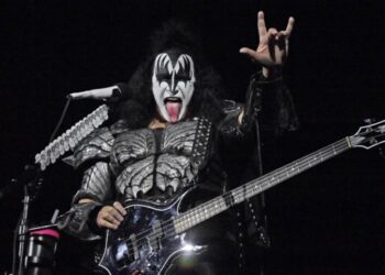 Gene Simmons asegura que Kiss continuará en formas “inimaginables”