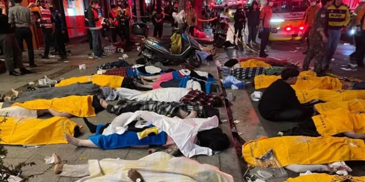 Estampida en Seúl: más de 150 muertos en un festival de Halloween en Corea del Sur