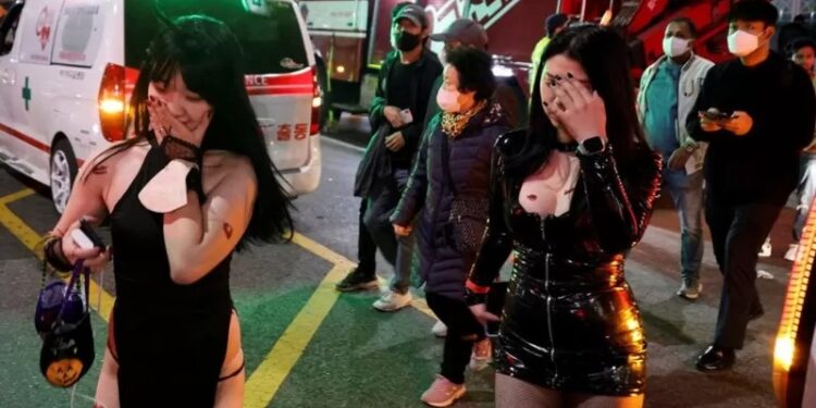 Estampida en Seúl: más de 150 muertos en un festival de Halloween en Corea del Sur
