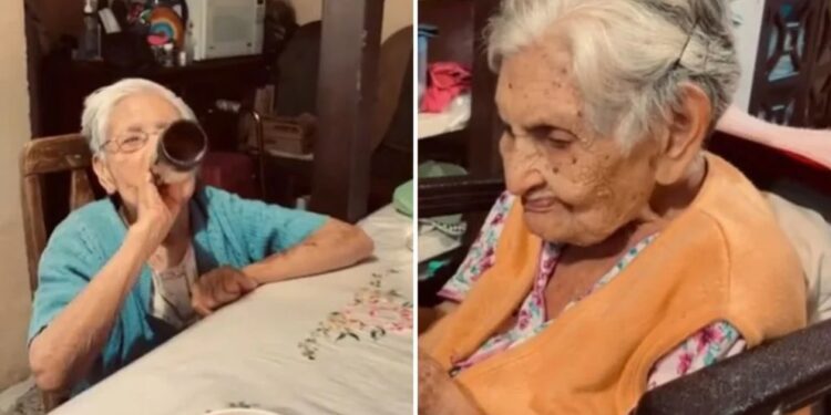 VIRAL: Abuelita de 83 años se gastó todo su dinero en cerveza y fue regañada por su madre de 105 años