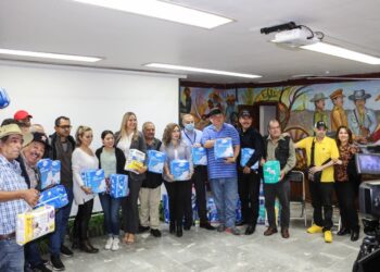 REPORTEROS Y MEDIOS DE COMUNICACIÓN SE SUMAN A LA CAMPAÑA + PAÑALES 2022 DE DIF CAJEME