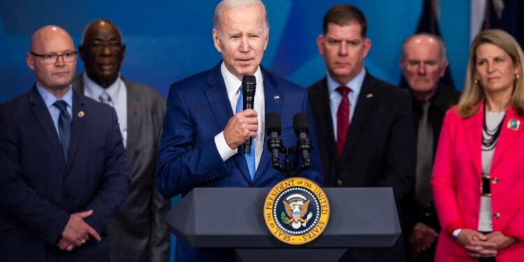 Biden celebra los 200 años de relación con México con la vista en el futuro